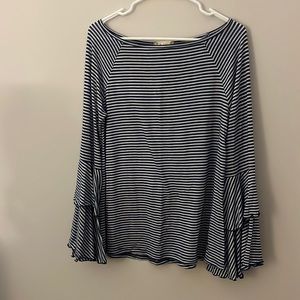 Altar’d State blue and white top